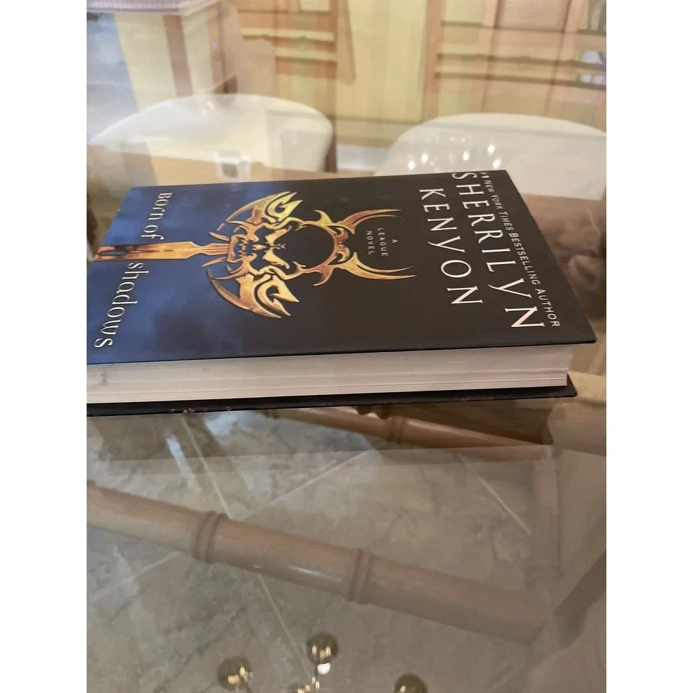 Born of Shadows by Sherrilyn Kenyon (2011,‎ Hardcover)